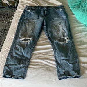 American eagle mom jeans